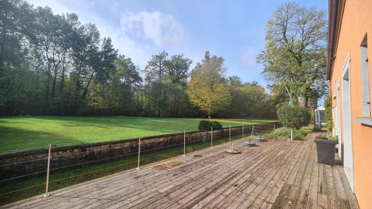 Le Manoir De Villefermoy レ＝ゼクレーヌ エクステリア 写真